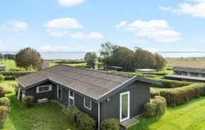 Beautiful Home In Øster Assels With Wifi
